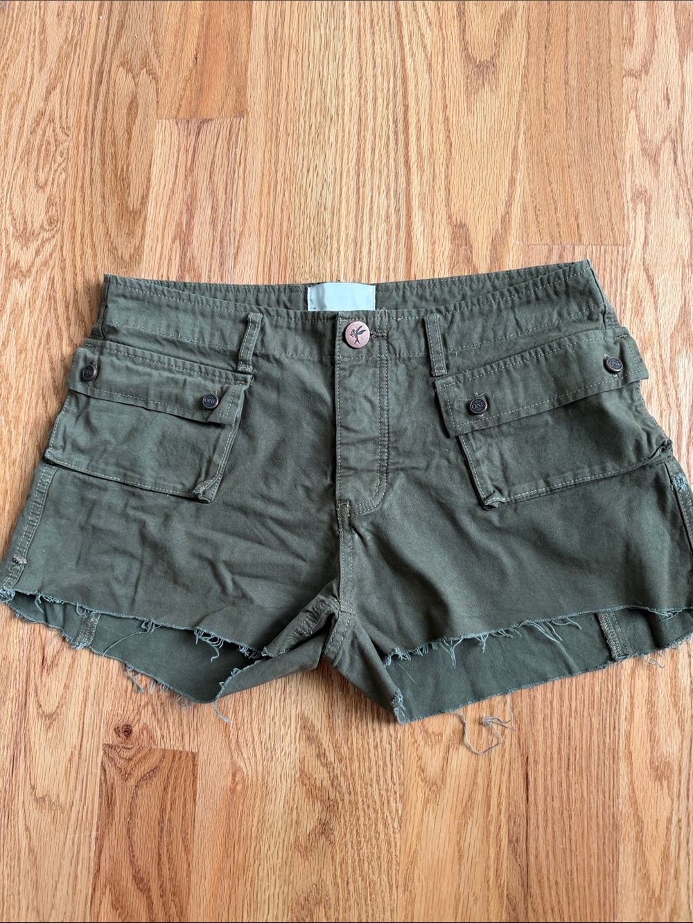 One Teaspoon khaki green cargo cutoffs
